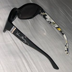 Vera Bradley sunglasses !